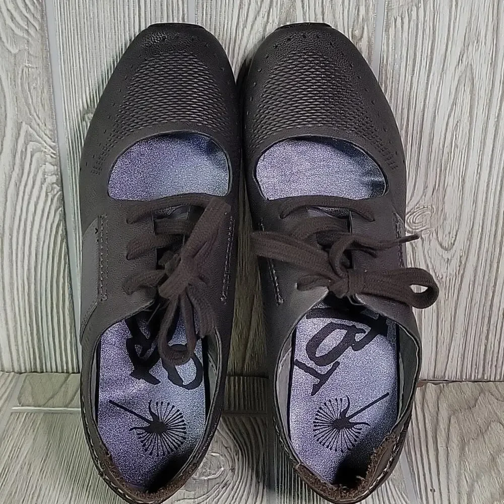 OTBT Star Dust Grey Leather Lace Up Sneakers Womens Size 6.5 NEW